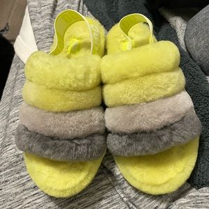 Ugg fluff yeah slides